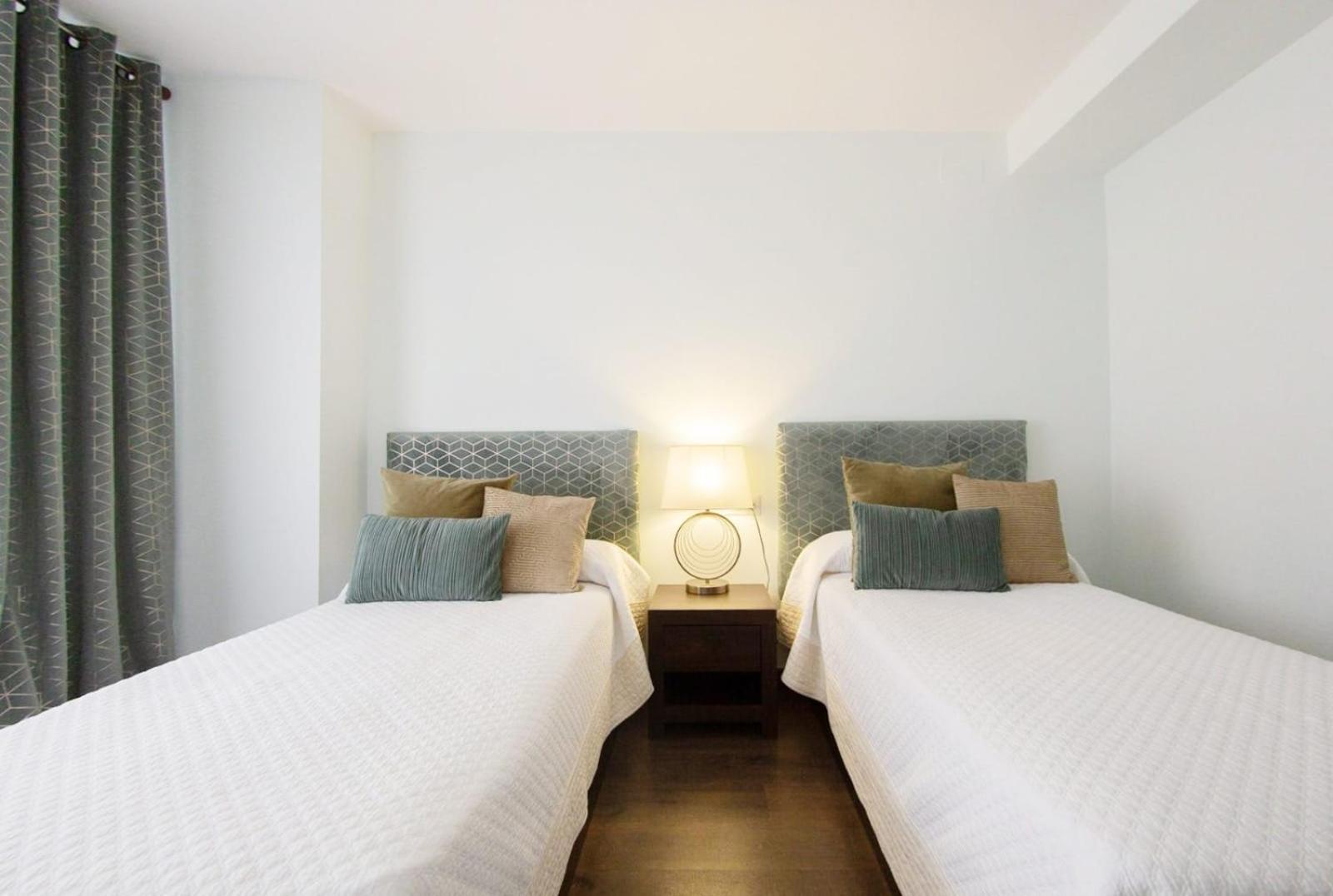 Luxury New Apartment City Centre & Beach, Alicante Ngoại thất bức ảnh